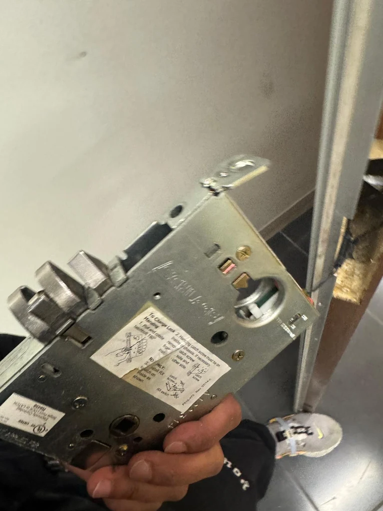 LA Best Locksmith